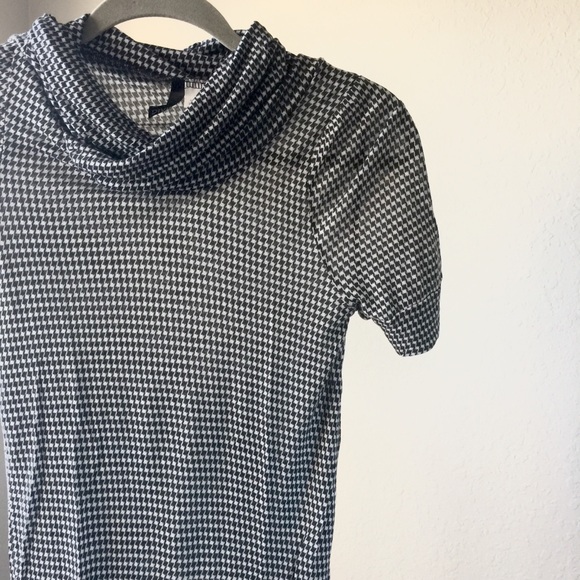 H&M - Picture 6 of 8